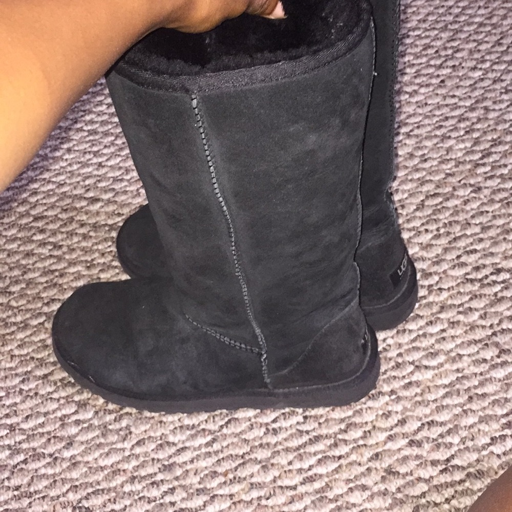 Uggs! Size 8 - image 4